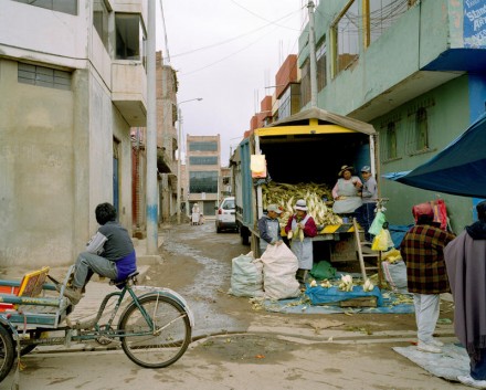 Moving Forward, Standing Still - Choclo Vendor, Puno, Peru. 2009© Rona Chang